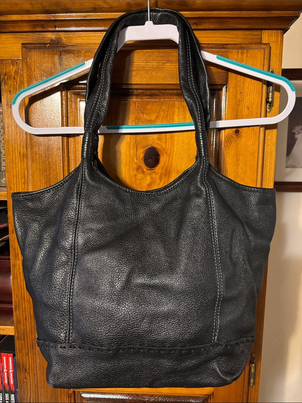 Classic Black Leather Tote Bag - Sleek Everyday Carry